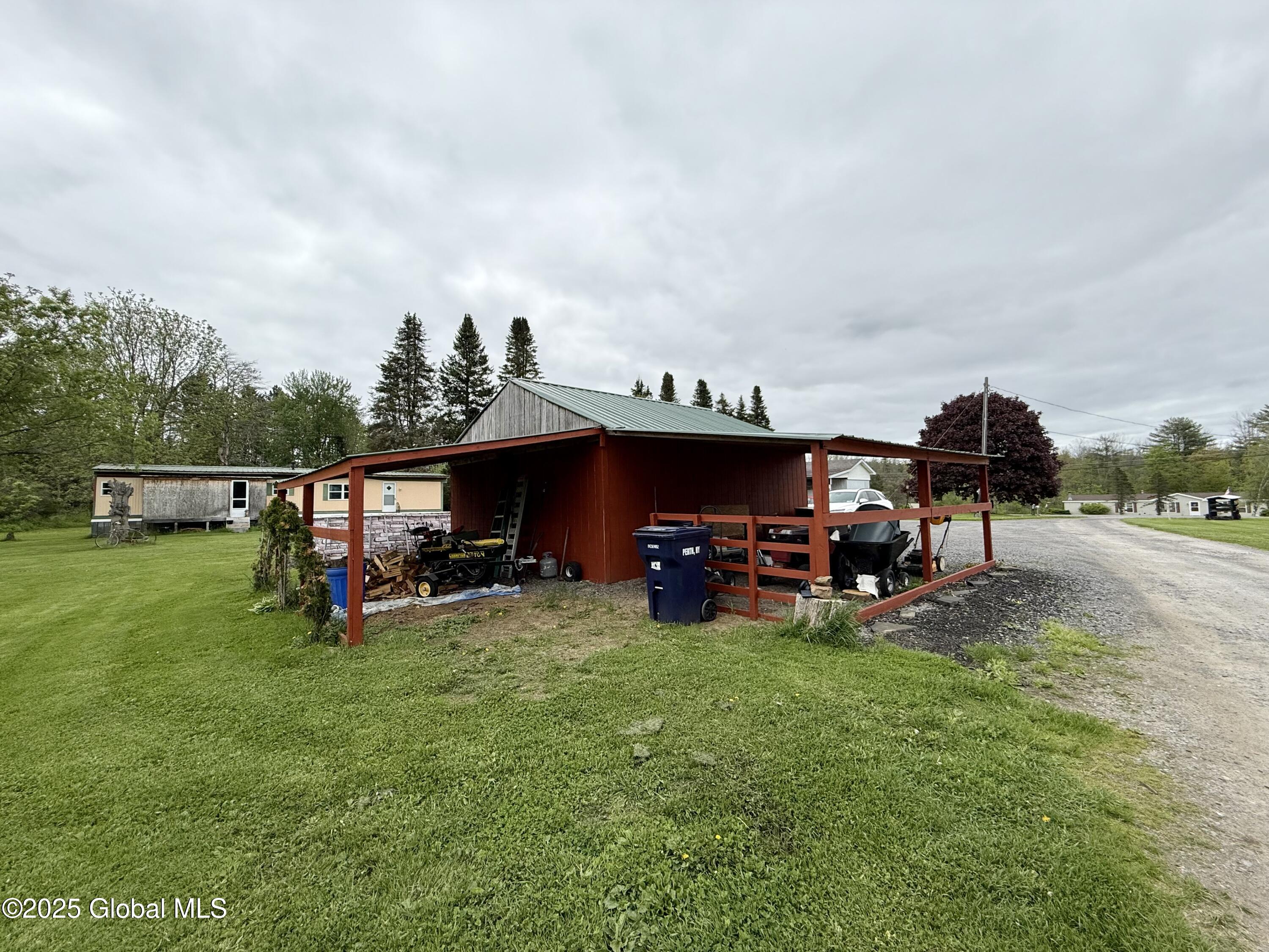 682 Midline Road Perth, NY 12010 - Photo 29 of 40 IMG_1658