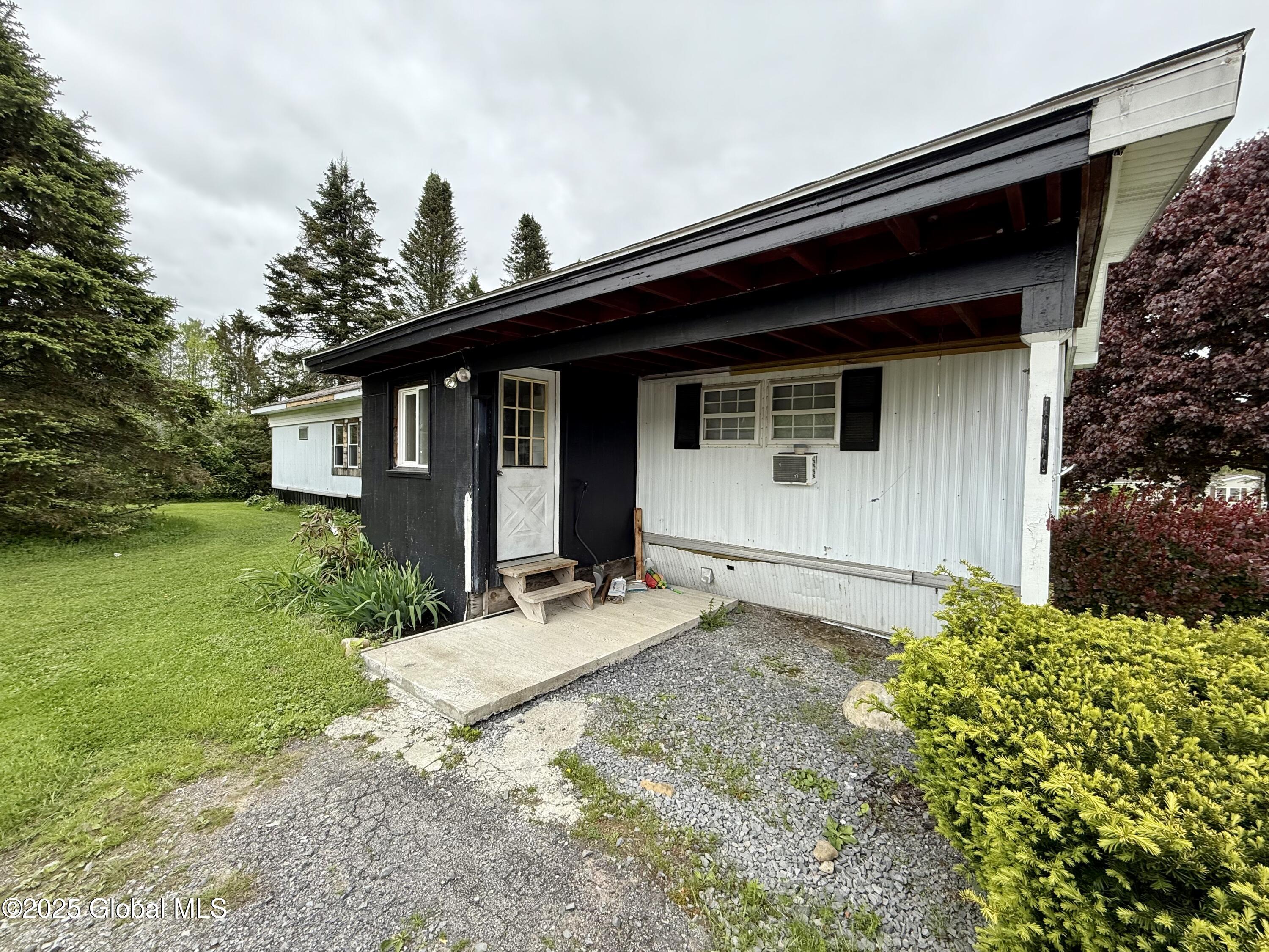 682 Midline Road Perth, NY 12010 - Photo 30 of 40 IMG_1642