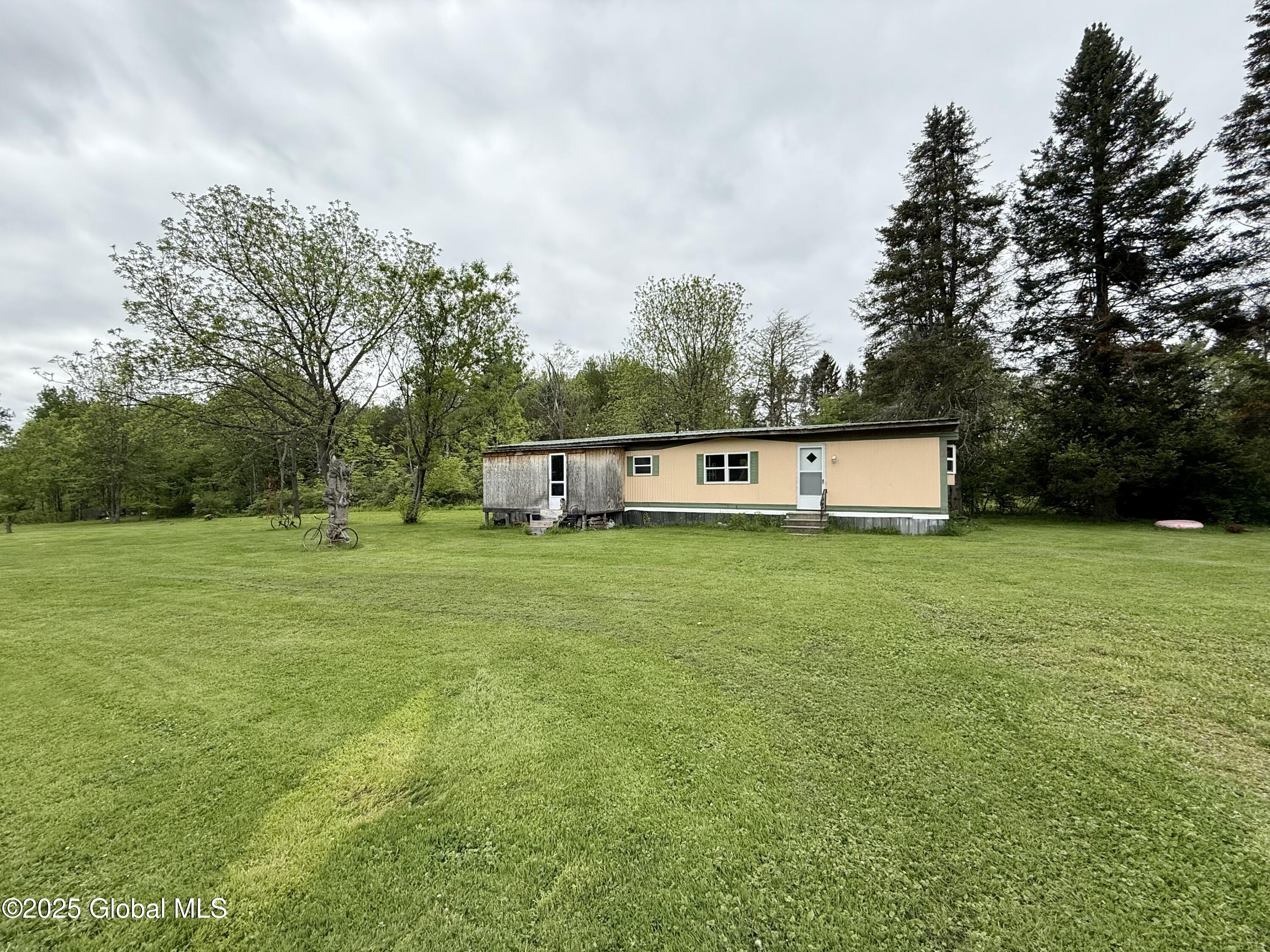 682 Midline Road Perth, NY 12010 - Photo 38 of 40 IMG_1645