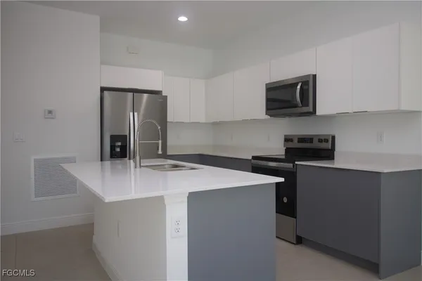 $1,750 | 1260 Milwaukee Boulevard, Unit 1262, Lehigh Acres, FL 33974