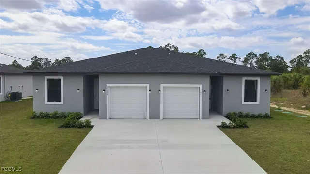 $1,999 | 1260 Milwaukee Boulevard, Unit 1262, Lehigh Acres, FL 33974