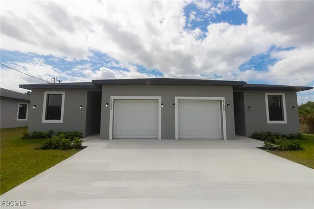 $1,999 | 1260 Milwaukee Boulevard, Unit 1262, Lehigh Acres, FL 33974