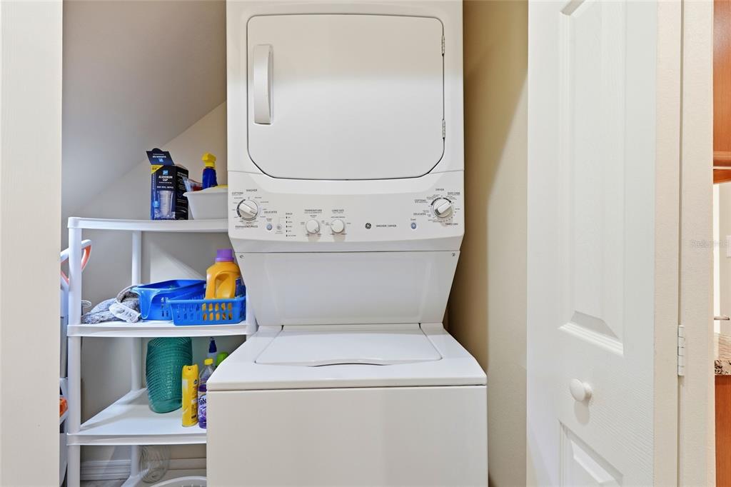 7321 Skybird Road, Unit 397 Bradenton, FL 34209 - Photo 24 of 35 a utility room with dryer and washer