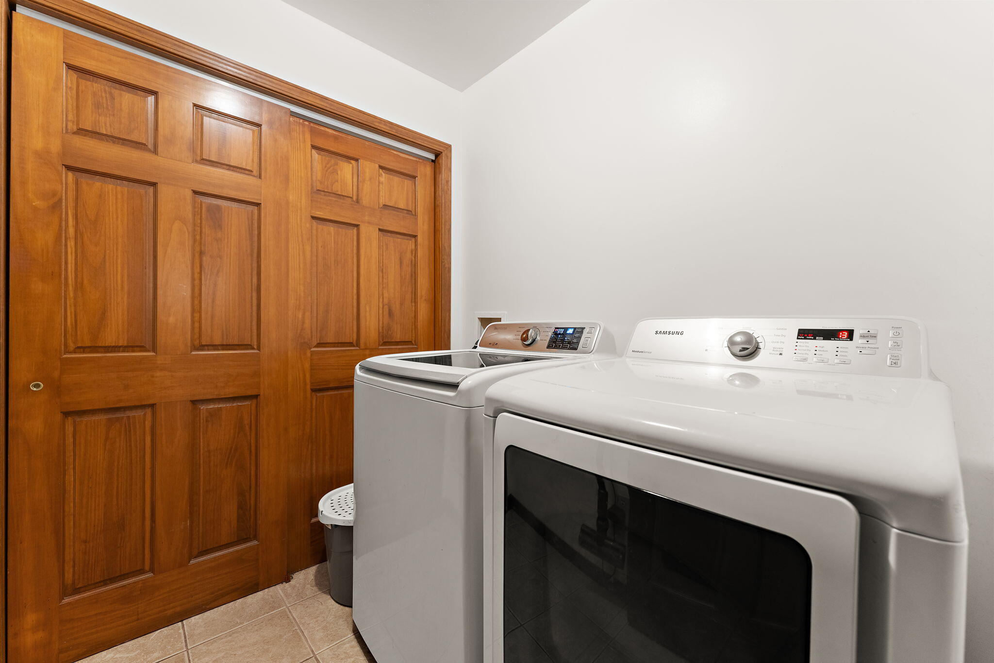 7459 Spring Court Demotte, IN 46310 - Photo 5 of 34 2048x1365