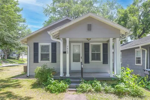 $165,000 | 7603 Pennsylvania Avenue, Kansas City, MO 64114