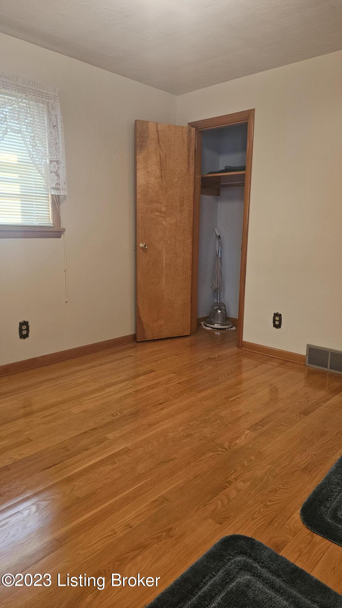 4133 Dover Road Louisville, KY 40216 - Photo 29 of 44 1000005475