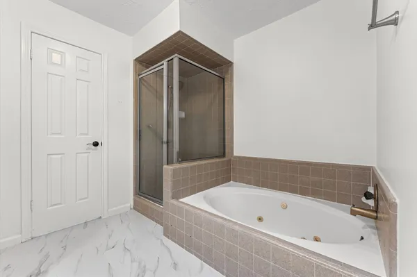 $3,450 | 110 Shadow Wood Drive, Sugar Land, TX 77498