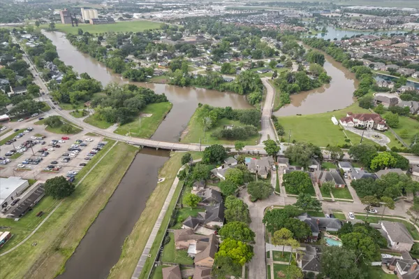 $3,450 | 110 Shadow Wood Drive, Sugar Land, TX 77498