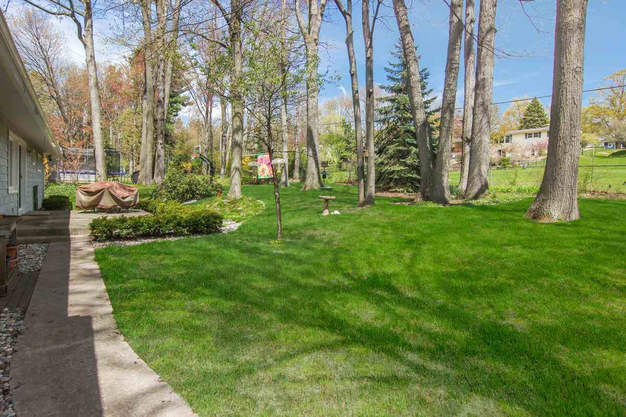 702 Bloomfield Road Traverse City, MI 49686 - Photo 26 of 26 1887268-25.JPG