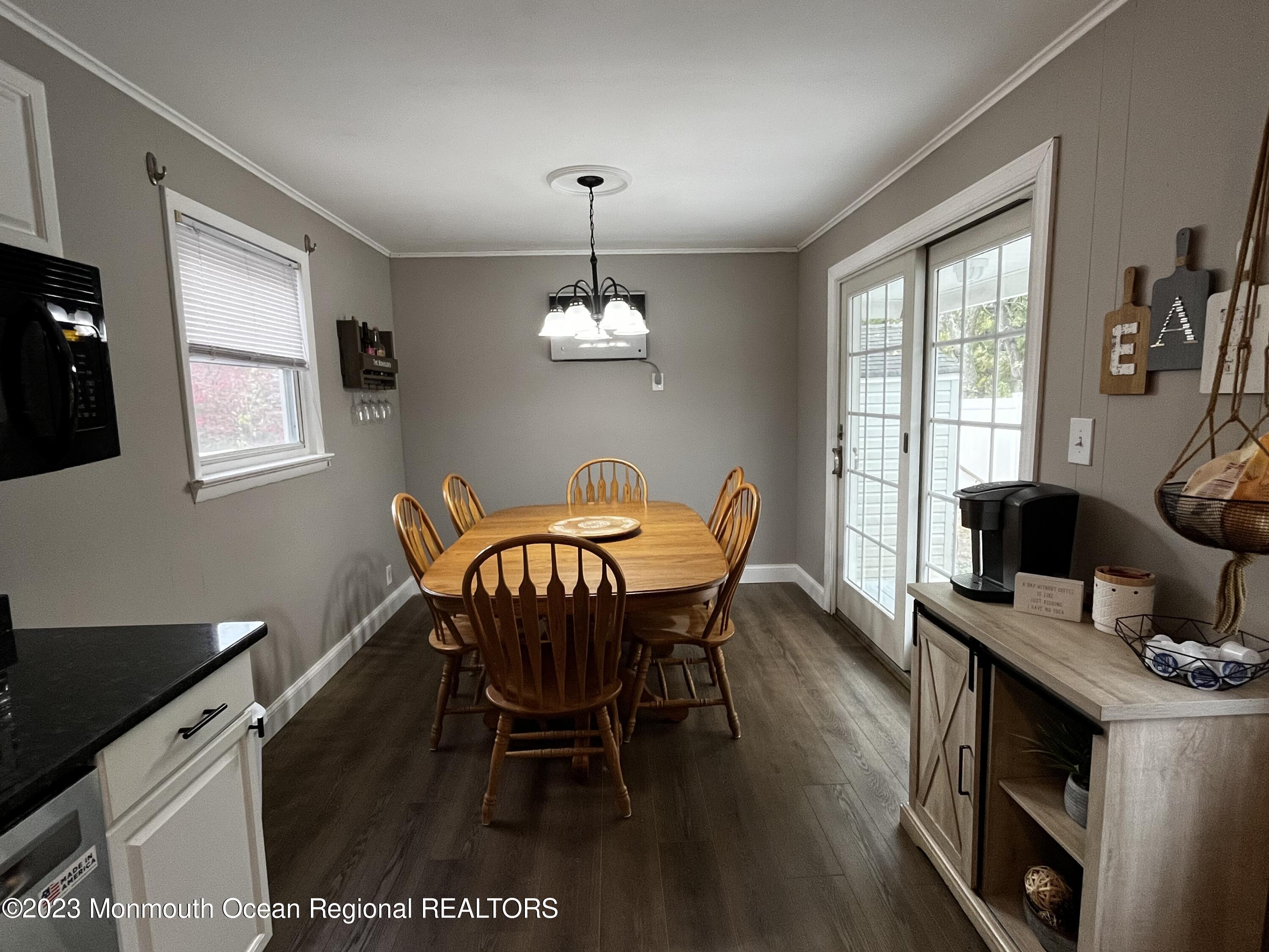 26 Racoon Drive Hazlet, NJ 07730 - Photo 11 of 33 Kitchen