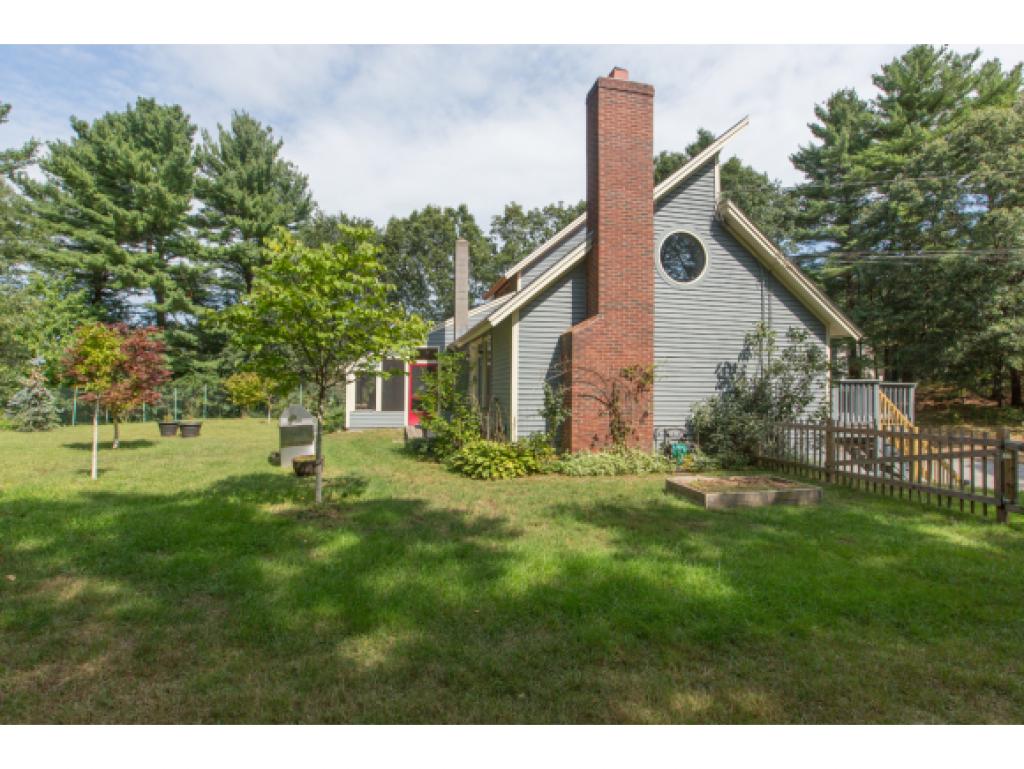 38 Boyd Road Londonderry, NH 03053 - Photo 2 of 23
