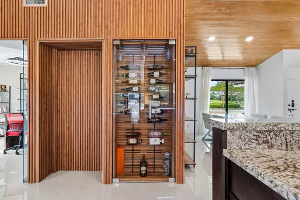 $1,399,000 | 10710 Boca Woods Lane, Boca Raton, FL 33428