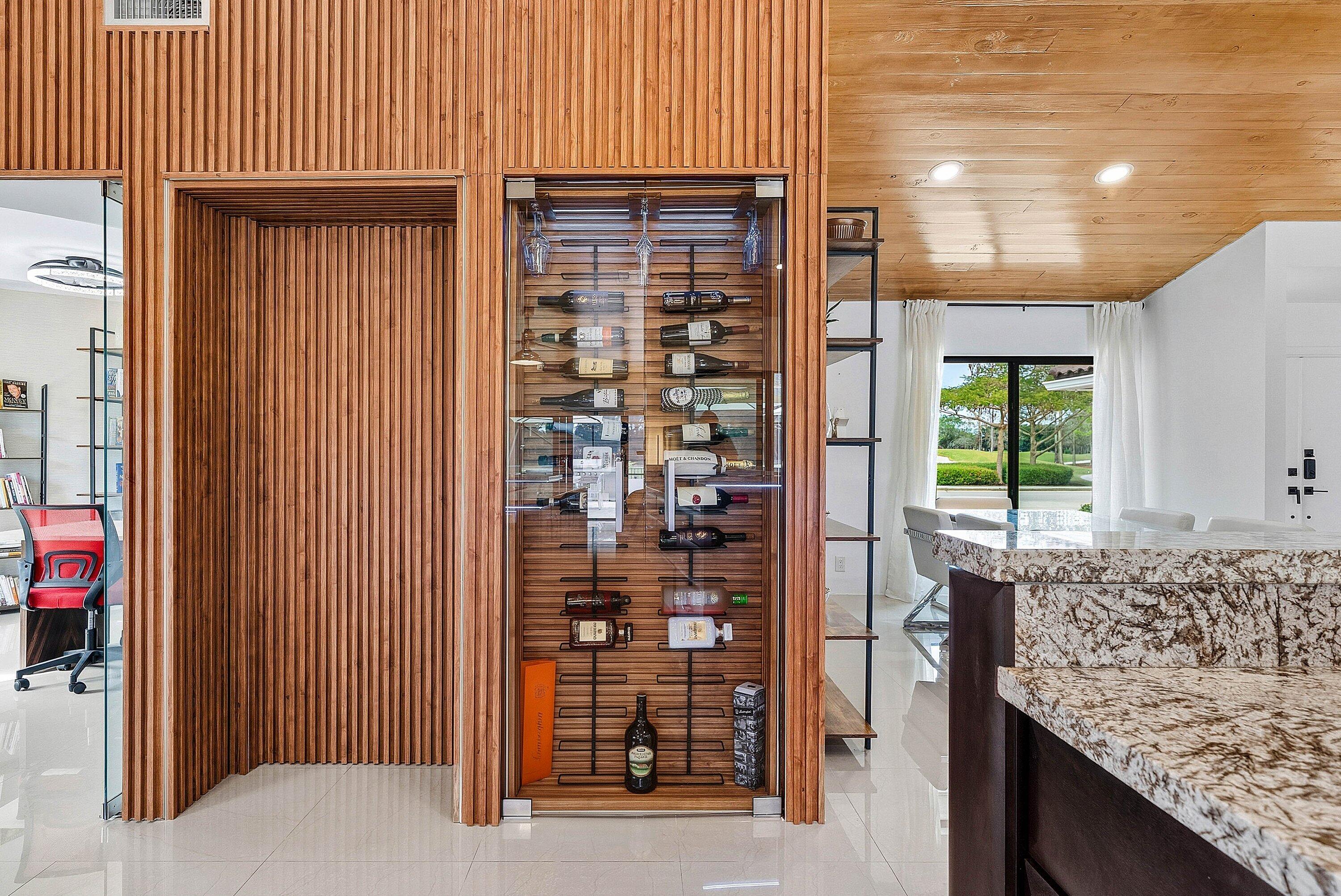 10710 Boca Woods Lane Boca Raton, FL 33428 - Photo 6 of 44 a view of outdoor space