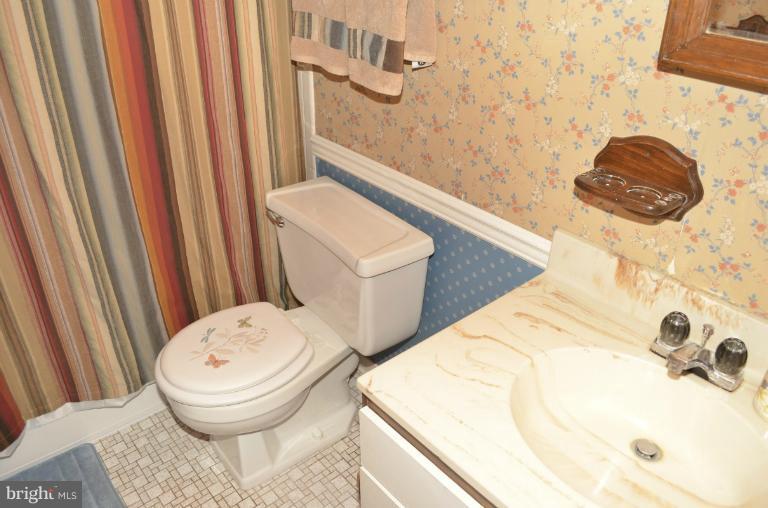 2302 Sandymount Road Finksburg, MD 21048 - Photo 21 of 25 Bath