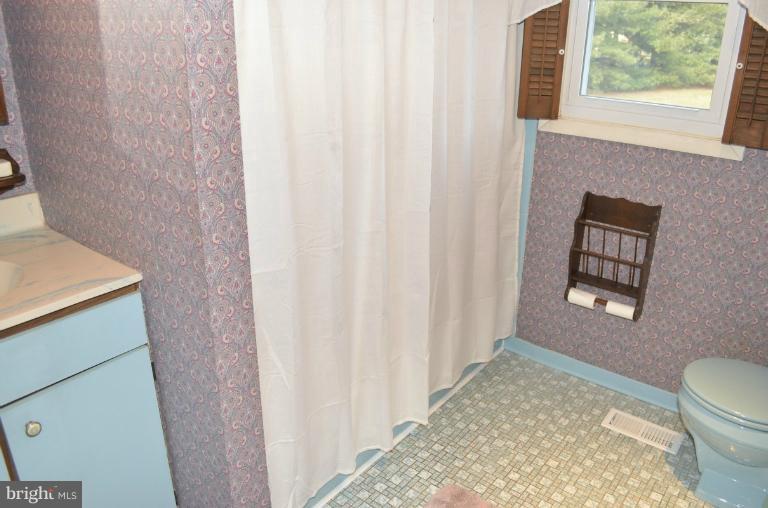 2302 Sandymount Road Finksburg, MD 21048 - Photo 22 of 25 Bath
