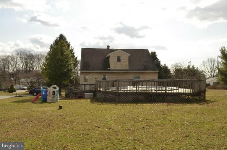 2302 Sandymount Road Finksburg, MD 21048 - Photo 9 of 25 Exterior (Rear)
