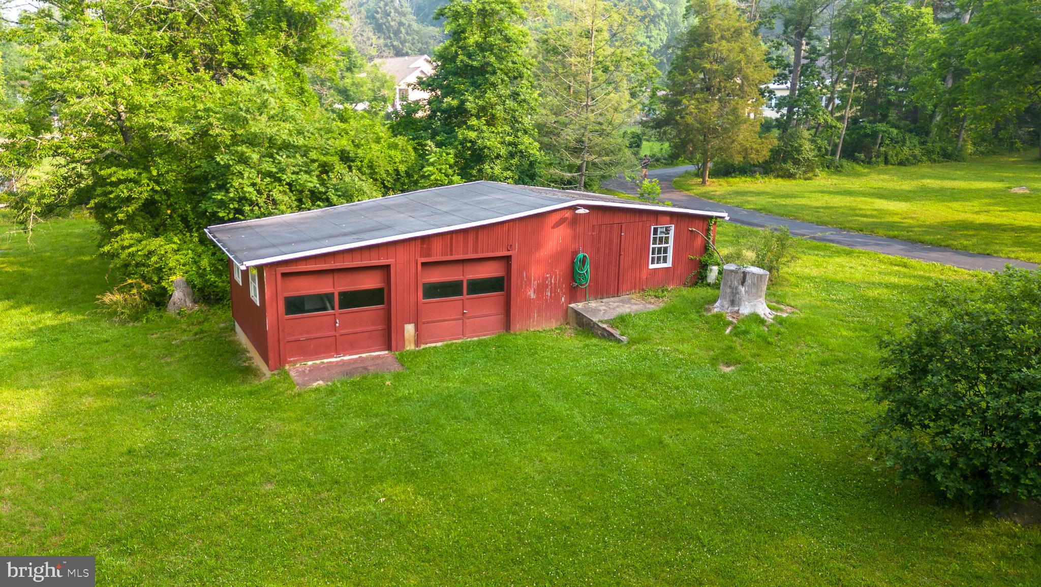 84 Dickert Road Quakertown, PA 18951 - Photo 20 of 28 Separate Workshop and 2 Add'l Garage Spaces