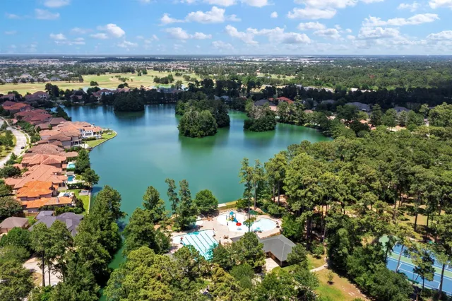 $320,000 | 9338 Castlegap Drive, Spring, TX 77379