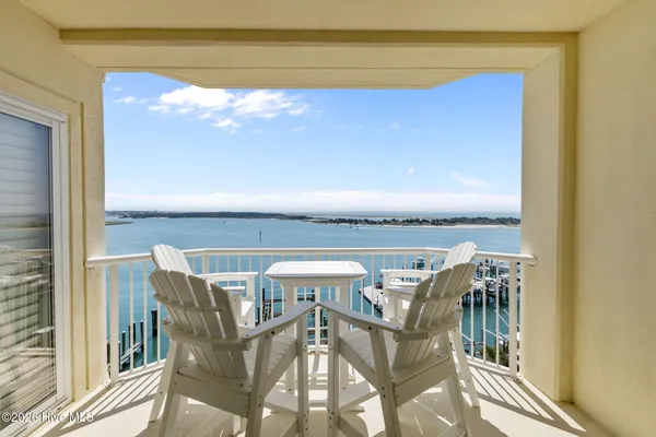 $825,000 | 100 Olde Towne Yacht Club Drive, Unit 507, Beaufort, NC 28516