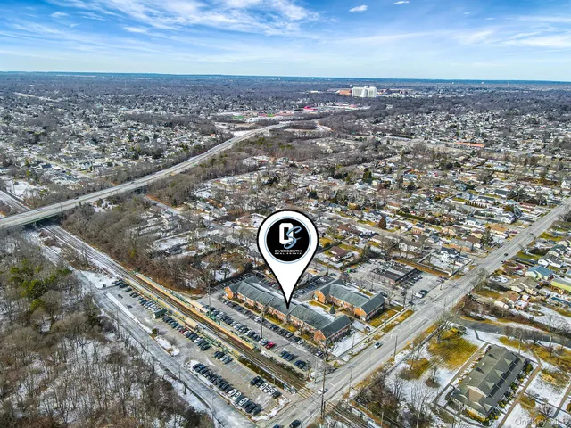 $289,999 | 100 Connetquot Avenue, Unit 7, East Islip, NY 11730