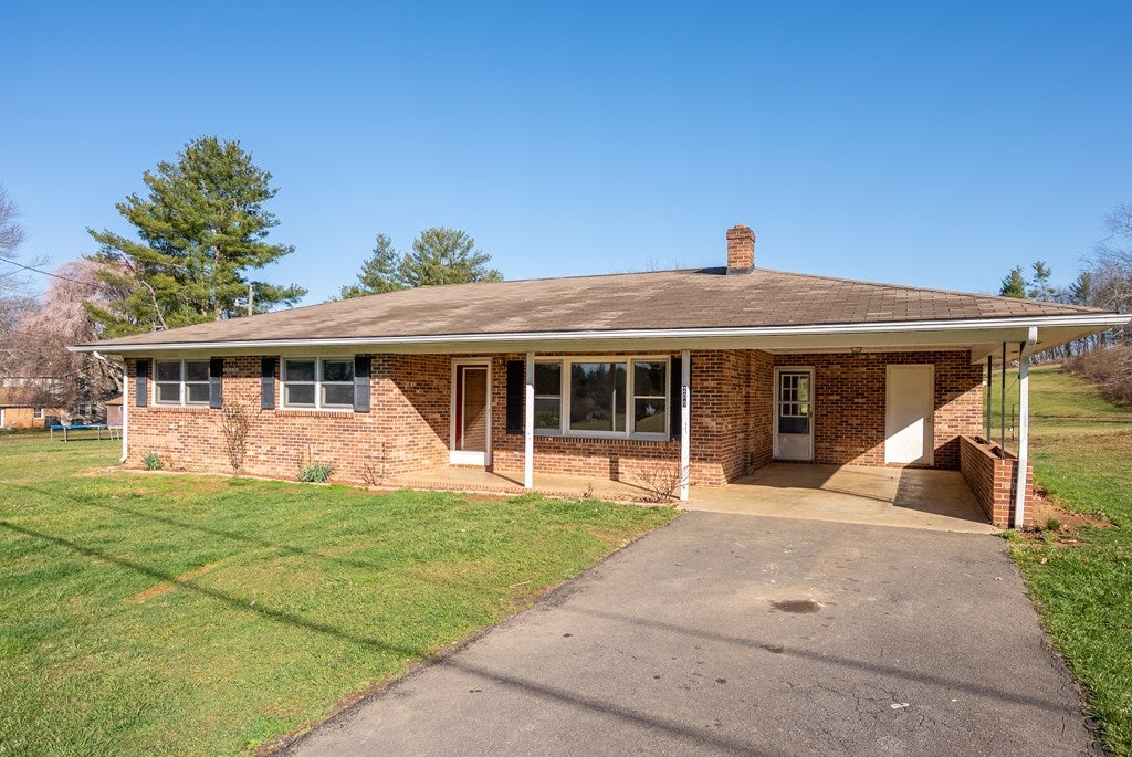209 Rabbits Run Woodlawn, VA 24381 - Photo 3 of 53 Gallery Image 3