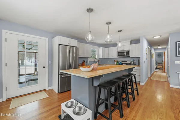 $435,000 | 184 Washington Mountain Road, Lee, MA 01238