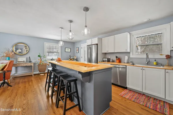 $435,000 | 184 Washington Mountain Road, Lee, MA 01238