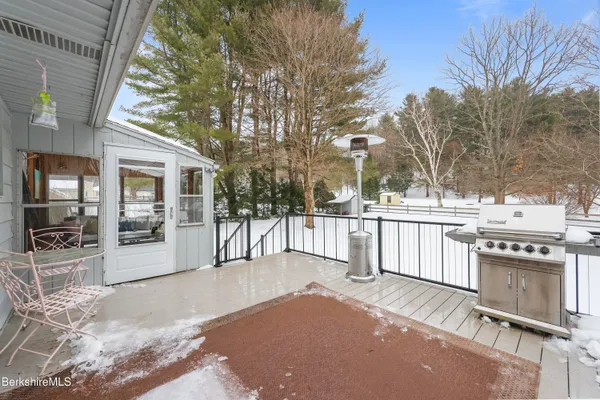 $435,000 | 184 Washington Mountain Road, Lee, MA 01238