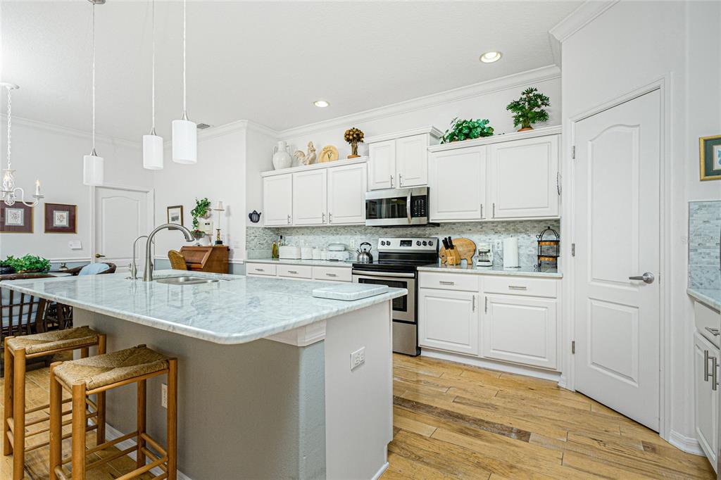 811 Shadow Bay Way Osprey, FL 34229 - Photo 17 of 56