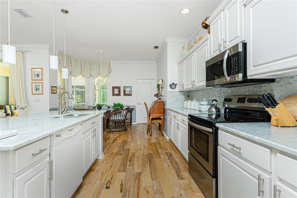 811 Shadow Bay Way Osprey, FL 34229 - Photo 19 of 56