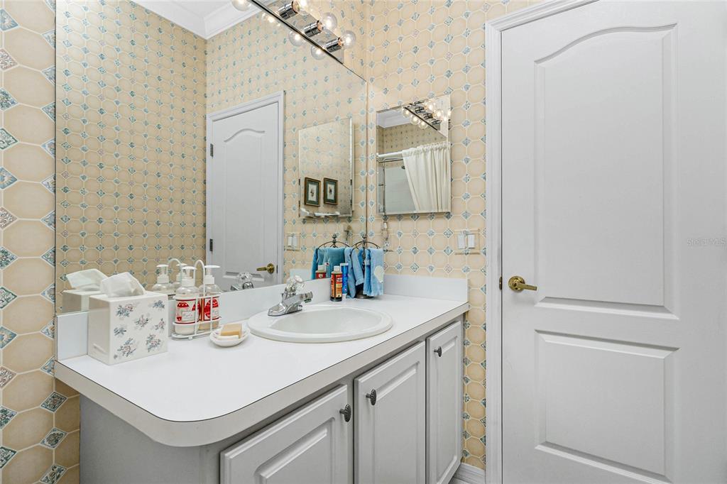 811 Shadow Bay Way Osprey, FL 34229 - Photo 34 of 56