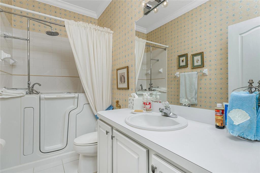 811 Shadow Bay Way Osprey, FL 34229 - Photo 35 of 56