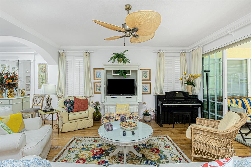 811 Shadow Bay Way Osprey, FL 34229 - Photo 10 of 56