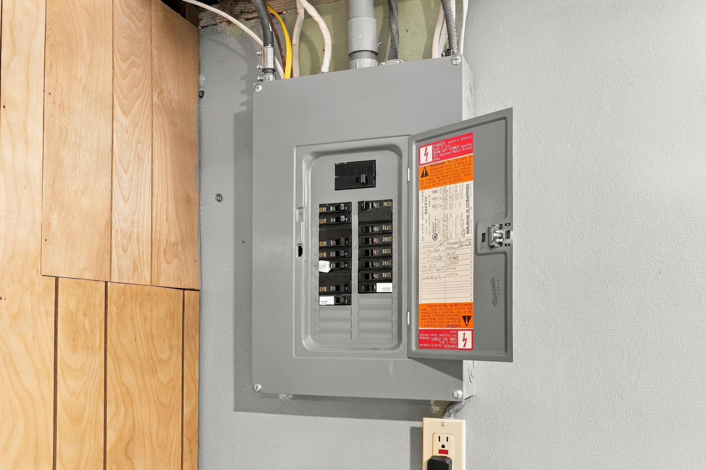 422 East Mission Road Green Bay, WI 54301 - Photo 34 of 74 Gallery Image 34
