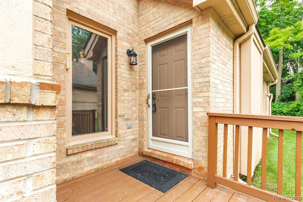 21745 River Ridge Trail, Unit 129 Farmington Hills, MI 48335 - Photo 4 of 34