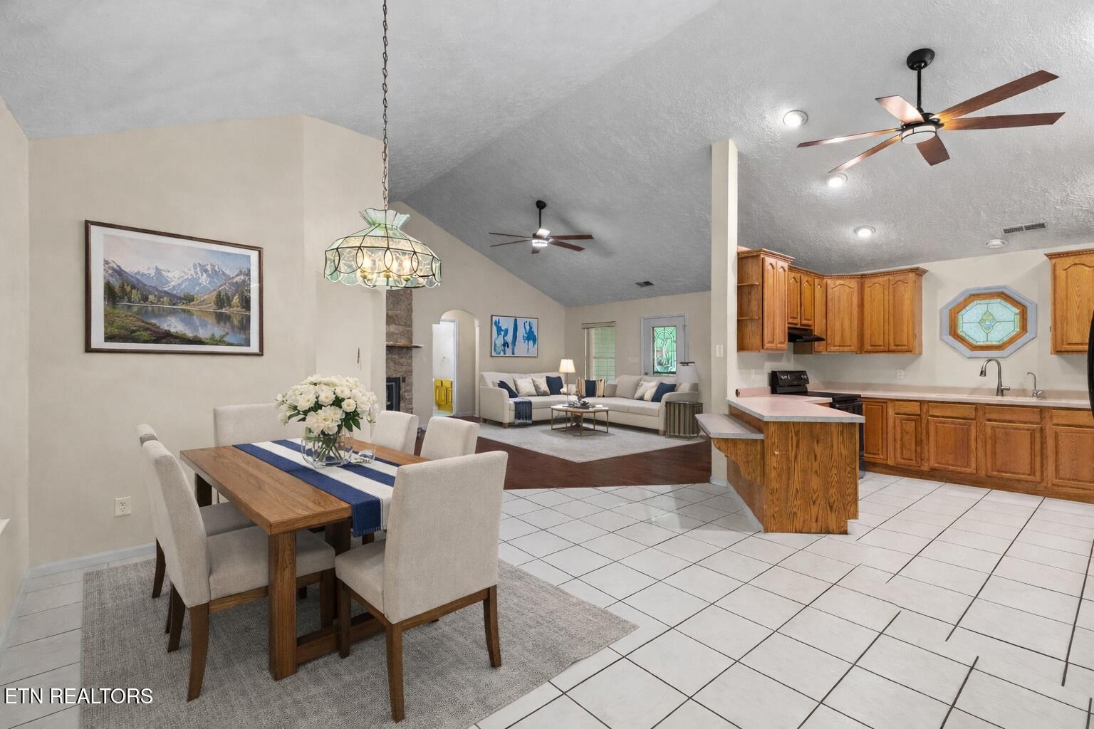 2180 Ranch Road Dandridge, TN 37725 - Photo 11 of 59 12 main-dining kitchen living