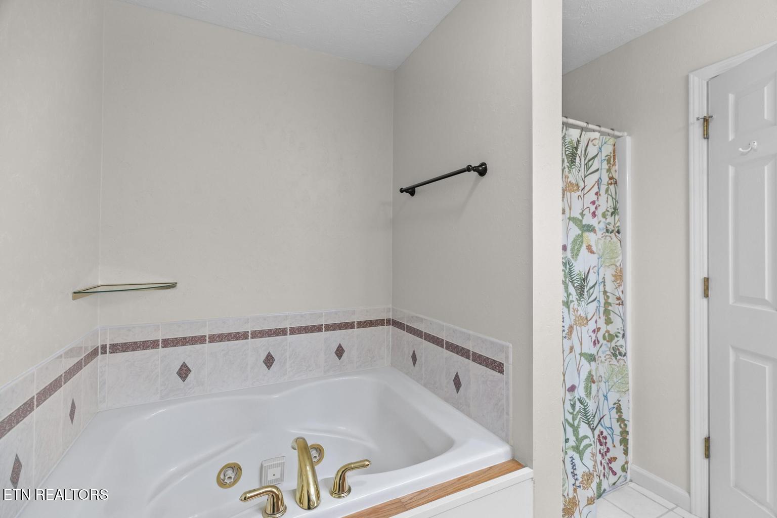 2180 Ranch Road Dandridge, TN 37725 - Photo 23 of 60 24