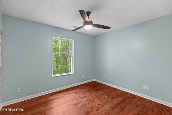 $949,900 | 2180 Ranch Road, Dandridge, TN 37725