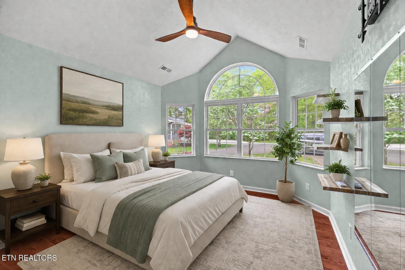 2180 Ranch Road Dandridge, TN 37725 - Photo 28 of 60 30 main 3rd bed vs