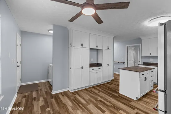 $949,900 | 2180 Ranch Road, Dandridge, TN 37725