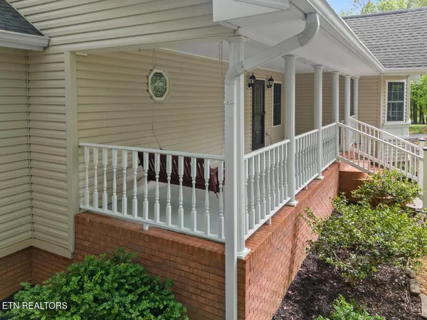 $949,900 | 2180 Ranch Road, Dandridge, TN 37725