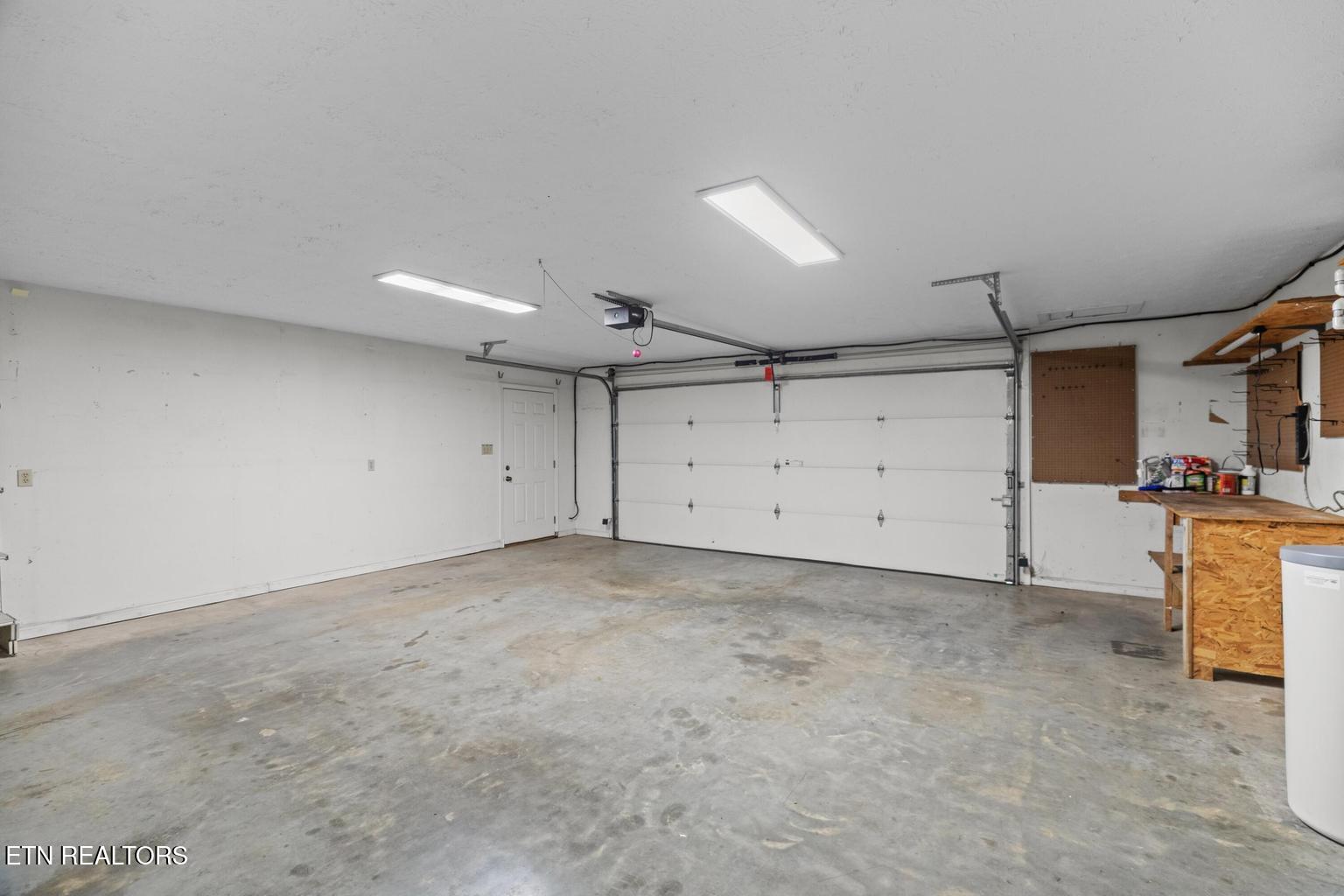 2180 Ranch Road Dandridge, TN 37725 - Photo 47 of 60 52 main house 2 car garage