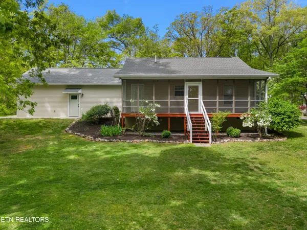 $949,900 | 2180 Ranch Road, Dandridge, TN 37725