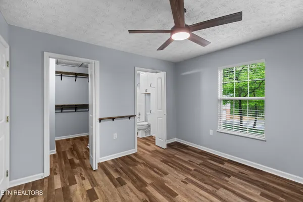 $949,900 | 2180 Ranch Road, Dandridge, TN 37725