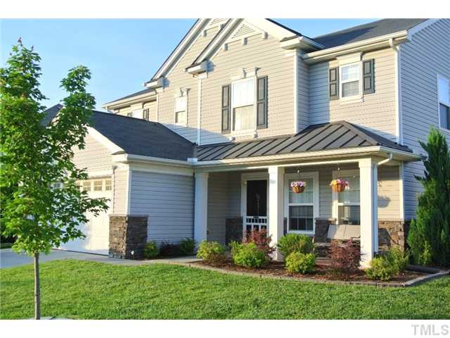 Exceptional Home in Ravenstone!!! Beautiful Landscaped Lot & Lovely Stone Detail. *Seller Spring Photo Exterior Front