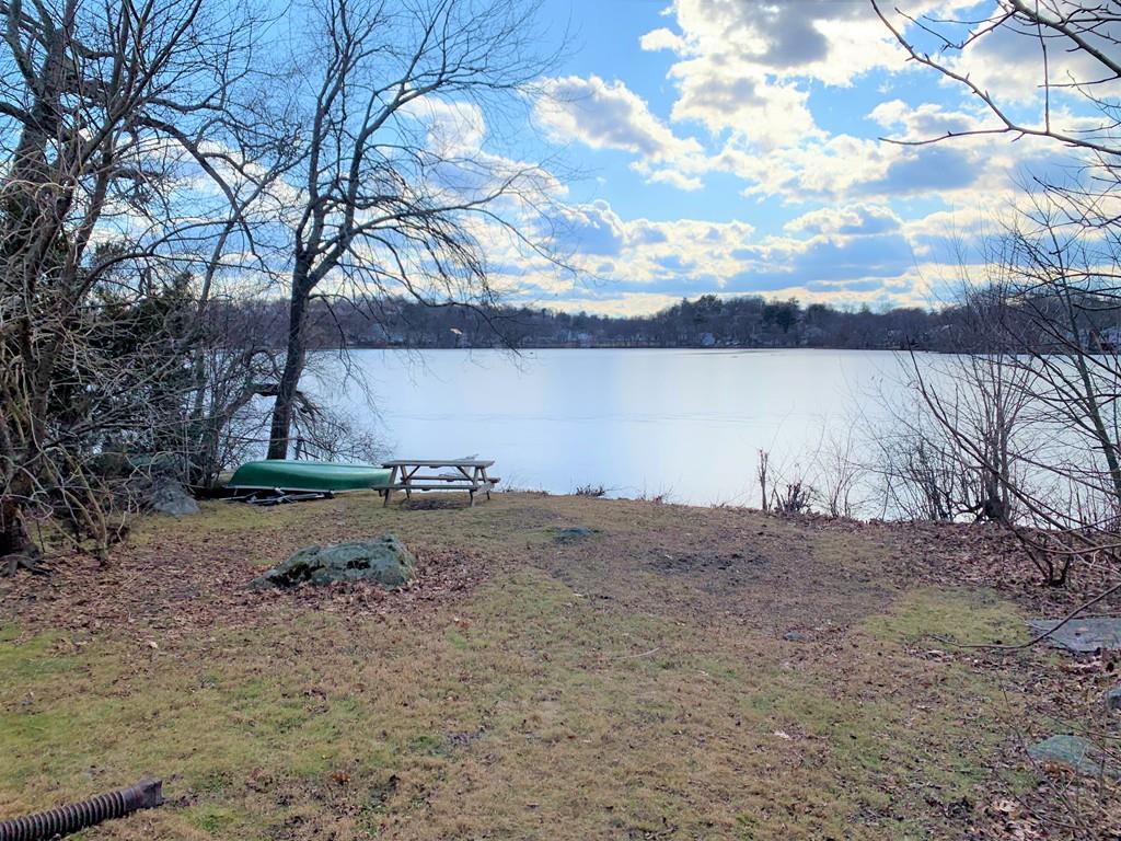 94 Hardy Pond Road Waltham, MA 02451 - Photo 4 of 7 Gallery Image 4