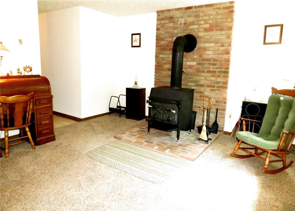 10581 West Mt Healthy Road Columbus, IN 47201 - Photo 4 of 24 Gallery Image 4