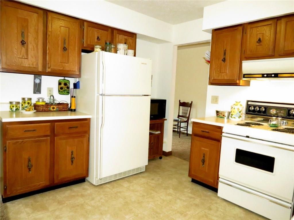 10581 West Mt Healthy Road Columbus, IN 47201 - Photo 7 of 24 Gallery Image 7