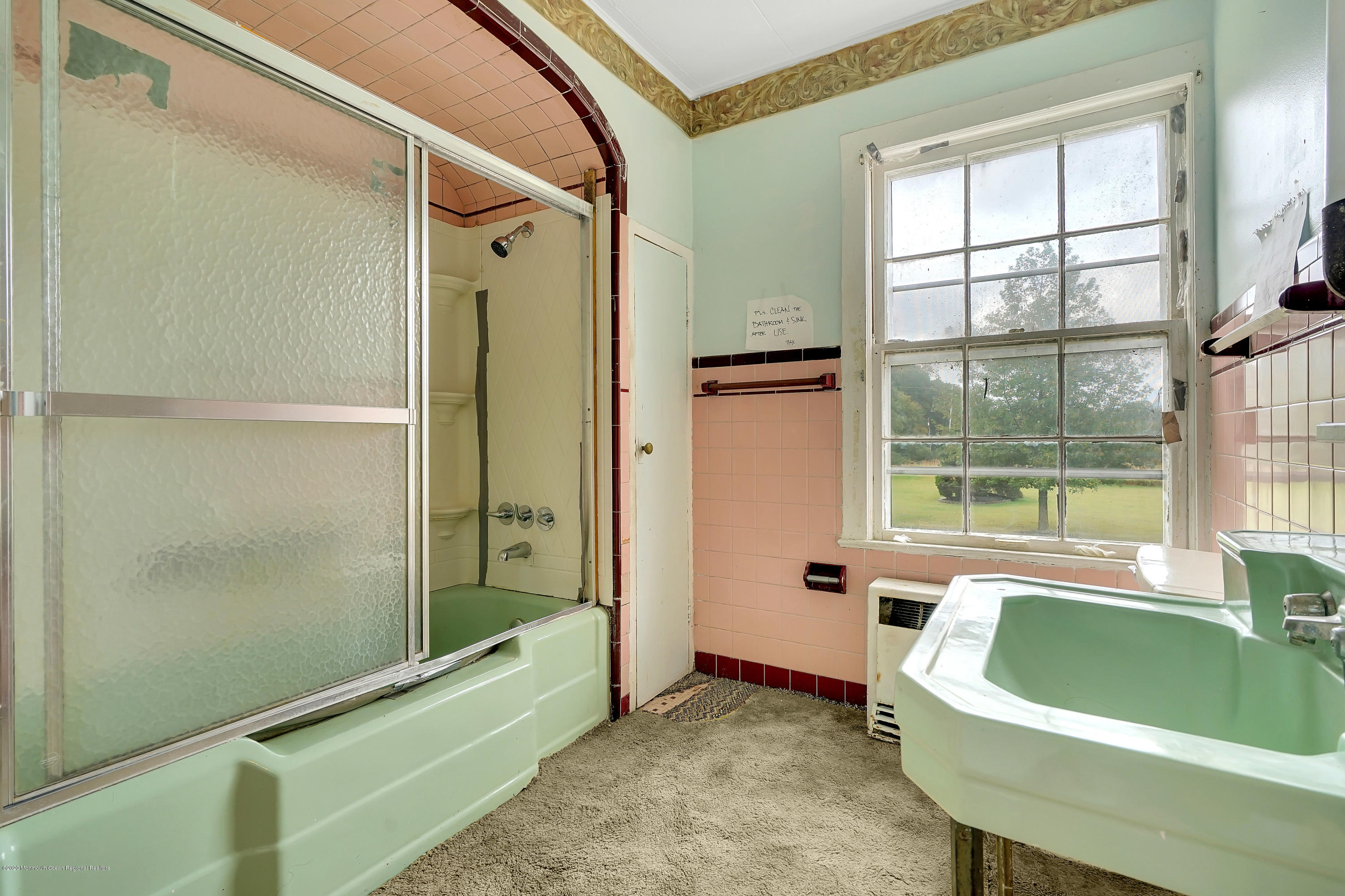 1071 Windsor Road Millstone Township, NJ 08535 - Photo 20 of 33 056_dsc05511