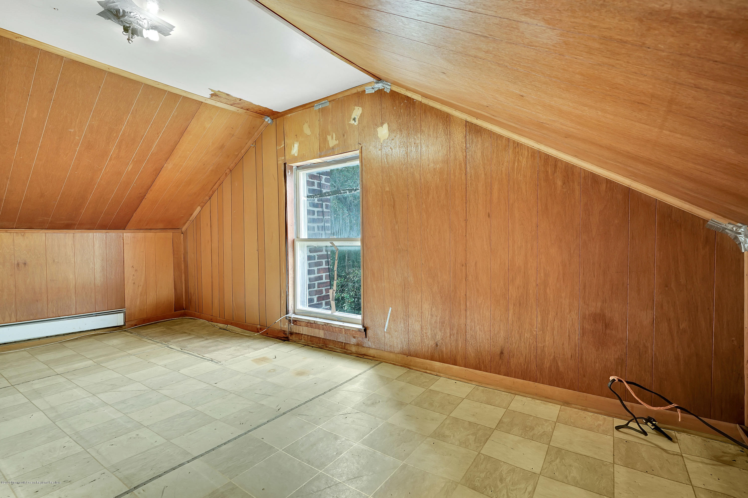 1071 Windsor Road Millstone Township, NJ 08535 - Photo 26 of 33 069_dsc05526